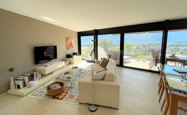 Elegante appartamento in collina con vista panoramica in esclusiva residenza 7