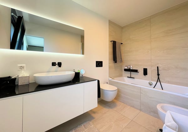 Elegante appartamento in collina con vista panoramica in esclusiva residenza 15