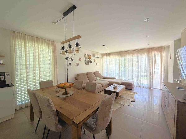 Appartamento con giardino privato in piccola ed elegante residenza 7