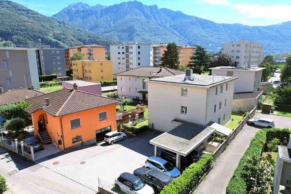 Appartamento con giardino privato in piccola ed elegante residenza 4