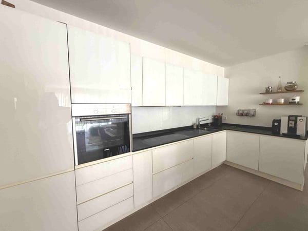 Appartamento con giardino privato in piccola ed elegante residenza 8