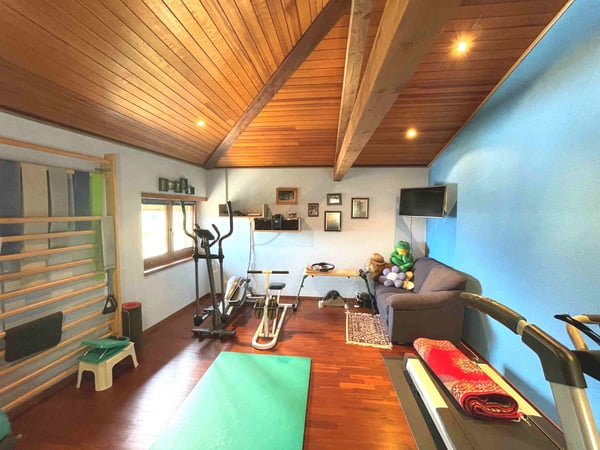 Spaziosa casa in collina con vista panoramica grande terreno e rustico in pietra 14