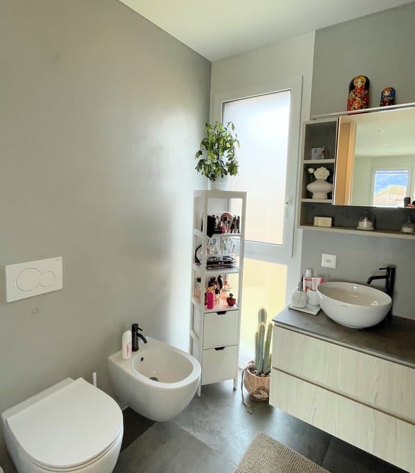 Appartamento con grande terrazza coperta in zona comoda e tranquilla 18