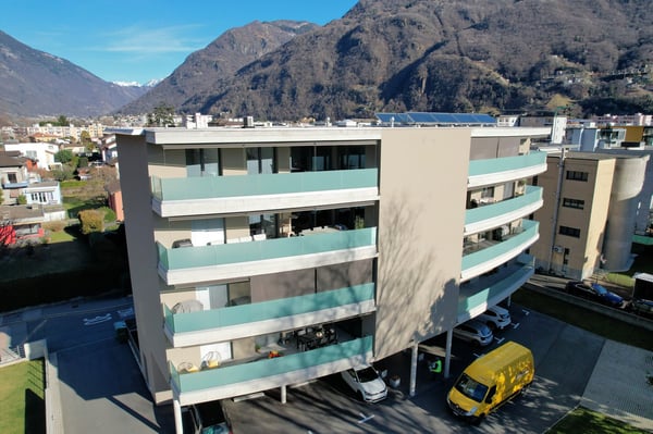 Appartamento con grande terrazza coperta in zona comoda e tranquilla 3