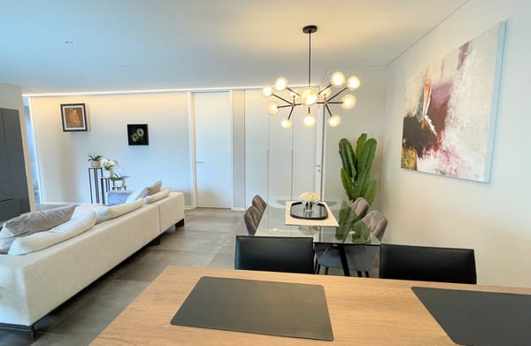 Appartamento con grande terrazza coperta in zona comoda e tranquilla 11