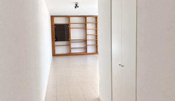 Appartamento luminoso con bella terrazza in zona comoda e strategica 2