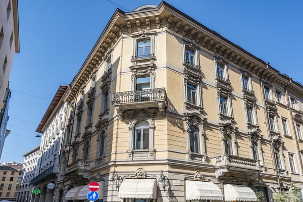 Prestigioso ufficio in stabile d'epoca in centro a Lugano 1