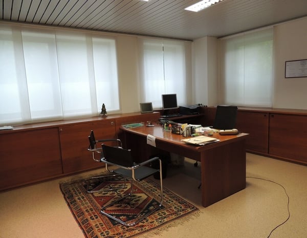 Immobile commerciale-amministrativo in posizione strategica 7