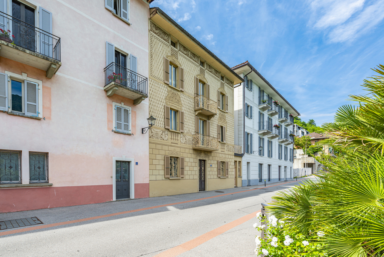 Bild Tipica casa ticinese sul lungolago di Morcote