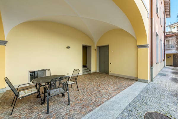 Ufficio luminoso nel nucleo di Mendrisio 3