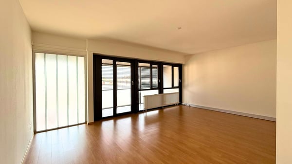 LUMINOSO UFFICIO LUGANO 3