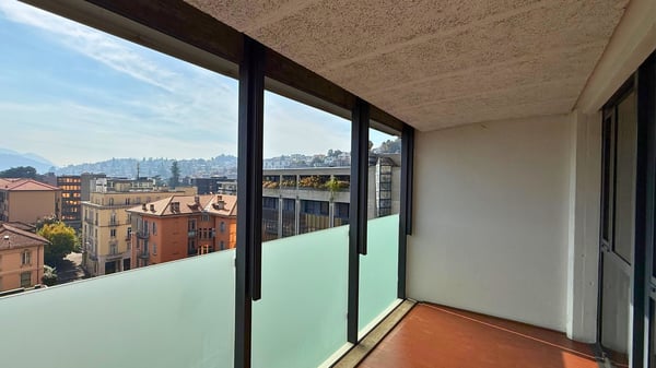 LUMINOSO UFFICIO LUGANO 7