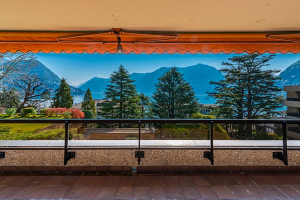 Residenza Villa Loreto | Ampio appartamento con vista sul lago 13