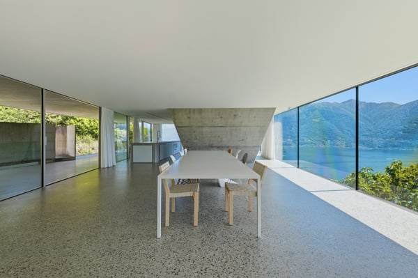 Casa Ai Pozzi | Iconica villa di design con splendida vista sul lago 13