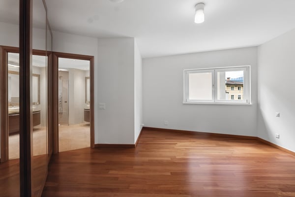 Residenza Diana: Elegante attico con giardino, piscina e vista lago 13