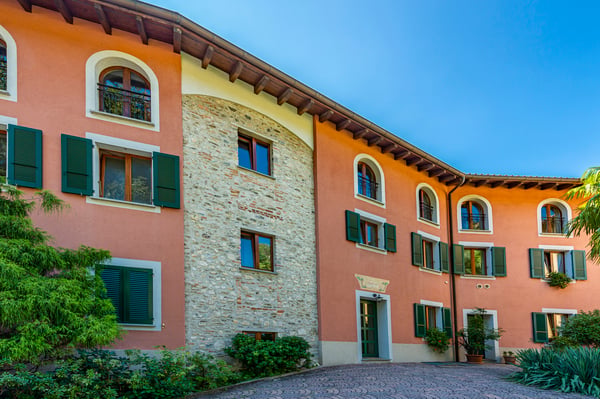 Elegante appartamento con vista mozzafiato 13