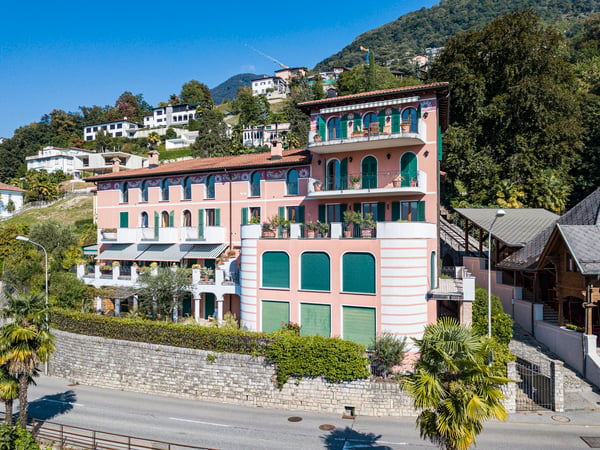 Elegante appartamento con vista mozzafiato 2