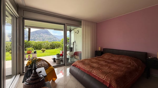 Luminoso appartamento con giardino privato in posizione strategica 10