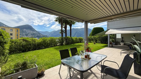 Luminoso appartamento con giardino privato in posizione strategica 13