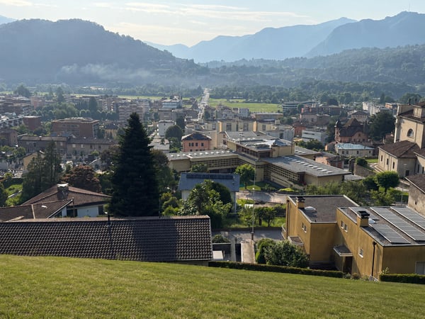 Interessante terreno edificabile in zona ben servita 3