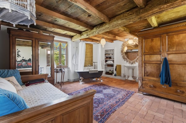 Casa d'epoca con giardino nel nucleo storico di Aranno 11