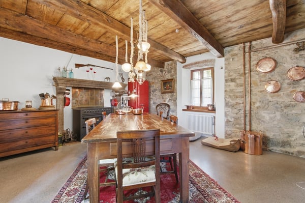 Casa d'epoca con giardino nel nucleo storico di Aranno 7