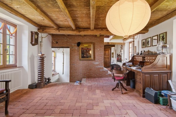 Casa d'epoca con giardino nel nucleo storico di Aranno 12