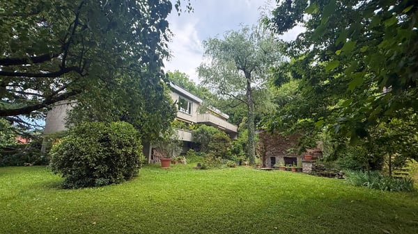 3.5 locali immerso nel verde 12