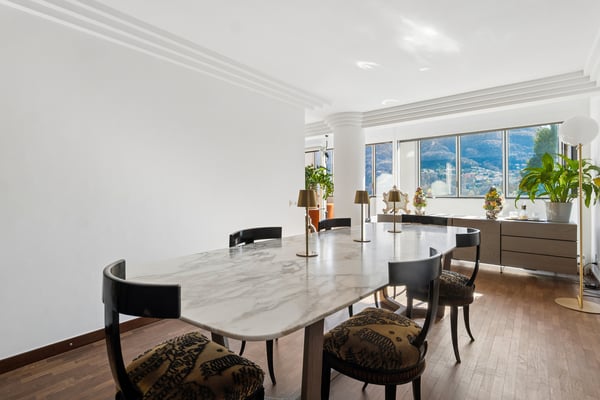 Raffinata Maisonette con giardino in contesto esclusivo 6