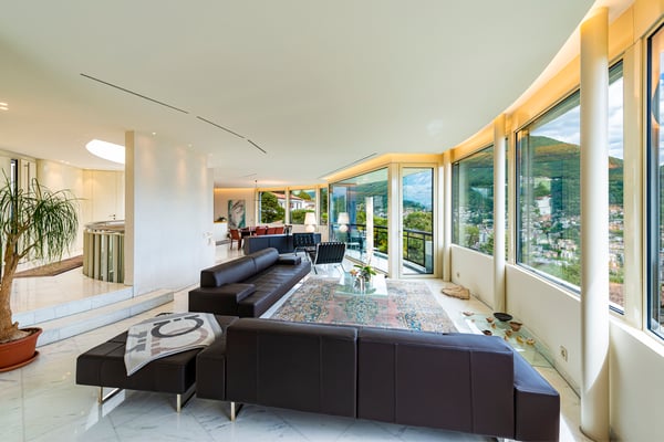 Moderna villa con privacy e stupenda vista lago 9