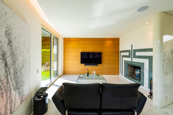Moderna villa con privacy e stupenda vista lago 11