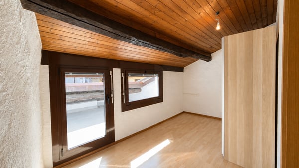 PICCOLA CASA TICINESE NEL NUCLEO DI BRUSINO ARSIZIO 7