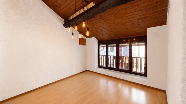 PICCOLA CASA TICINESE NEL NUCLEO DI BRUSINO ARSIZIO 9