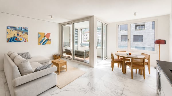 Elegante appartamento di 3.5 locali a pochi passi dal lago 2