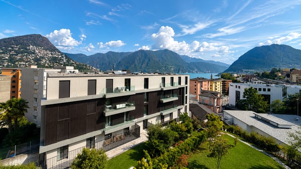 Moderno appartamento vista lago vicino al centro città 6