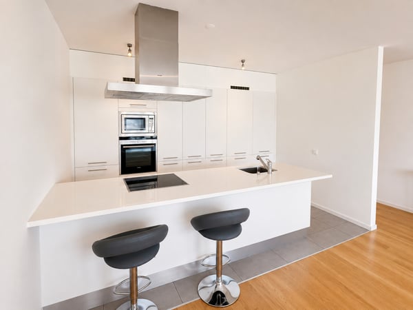 Moderno appartamento vista lago vicino al centro città 7