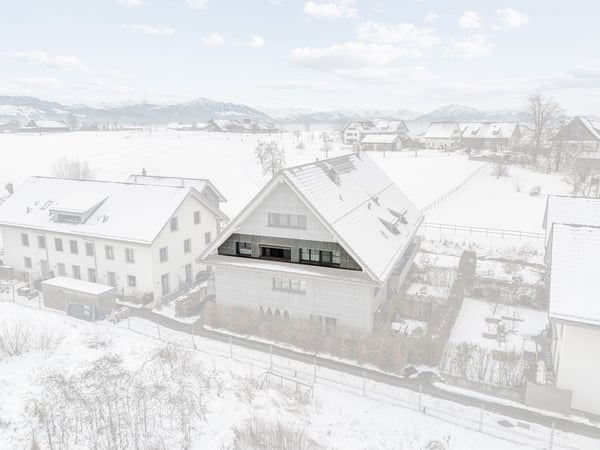 SCHÖNE 5.5 ZIMMER WOHNUNG 2. OG IN LÄNDLICHER UMGEBUNG 4