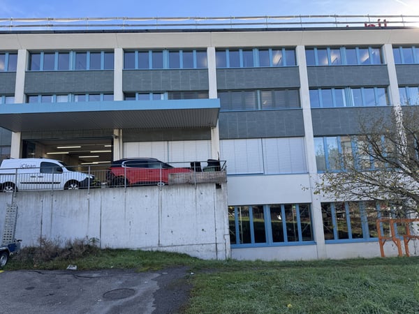 ATTRAKTIVE GEWERBEFLÄCHE MIT BESTEHENDEN MIETER-INVESTITIONSGELEGENHEI 3