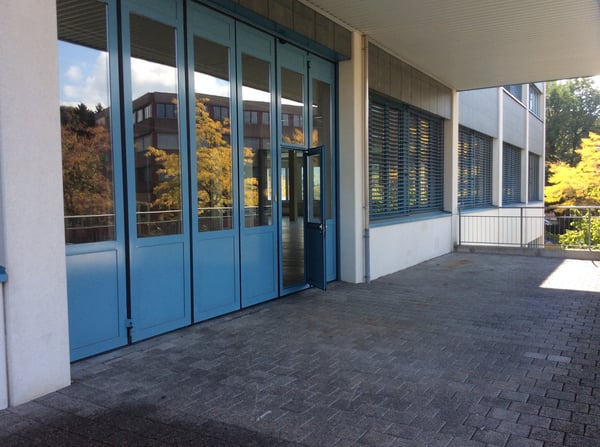 ATTRAKTIVE GEWERBEFLÄCHE MIT BESTEHENDEN MIETER-INVESTITIONSGELEGENHEI 1