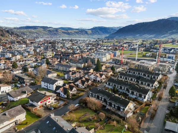 1.5 ZIMMER REIHENEINFAMILIENFERIENHAUS IM BAURECHT AN SEHR SCHÖNER UND 7