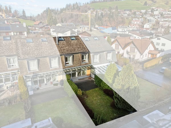 1.5 ZIMMER REIHENEINFAMILIENFERIENHAUS IM BAURECHT AN SEHR SCHÖNER UND 6