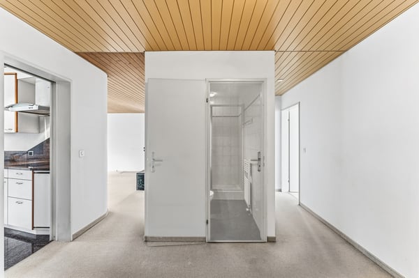 Schöne 4.5 Zimmerwohnung 3. OG Landhausstrasse 4e 6