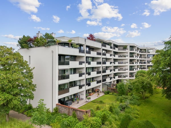 Schöne 4.5 Zimmerwohnung 3. OG Landhausstrasse 4e 2