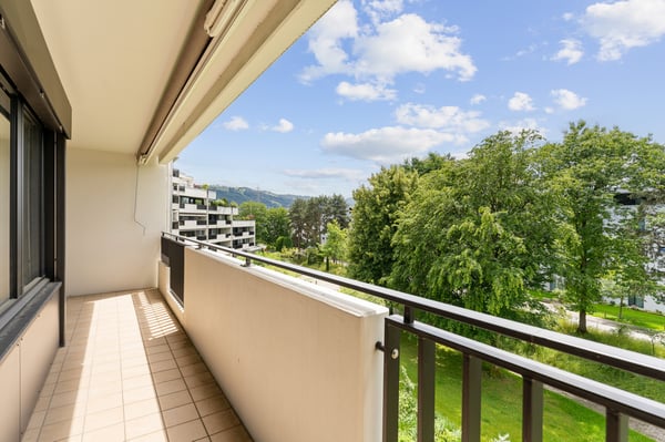 Schöne 4.5 Zimmerwohnung 3. OG Landhausstrasse 4e 11