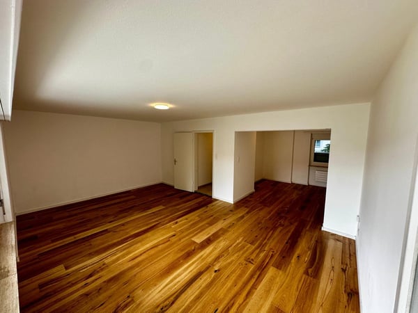 Schöne 1.5-Zimmer-Wohnung im 1.OG, mit grossem Balkon in St. Gallen 7