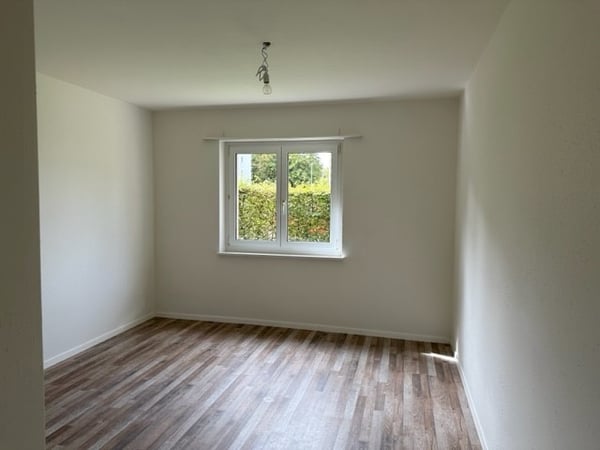 Wunderschöne und zentrale 3.0-Zimmerwohnung mit Gartensitzplatz in St. Gallen 8