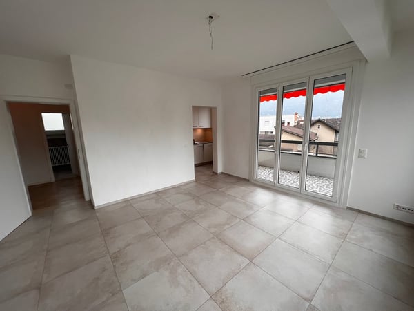 AFFITTASI LUMINOSO APPARTAMENTO RINNOVATO DI 1.5 LOCALI 4