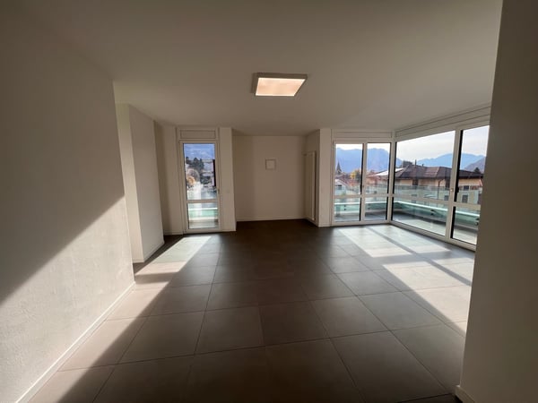 AFFITTASI AMPIO 1.5 LOCALI IN STABILE RECENTEMENTE RINNOVATO 3