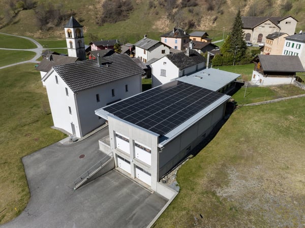 AFFITTASI A MESOCCO SPAZI ARTIGIANALI/DEPOSITI 1