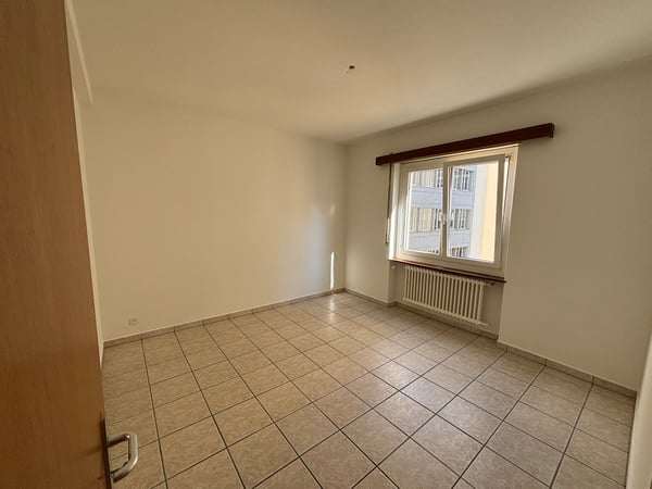 AFFITTASI LUMINOSO APPARTAMENTO DI 2.5 LOCALI - BELLINZONA CENTRO 9